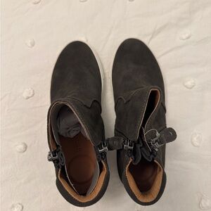 Kenneth Cole gentle souls shoes